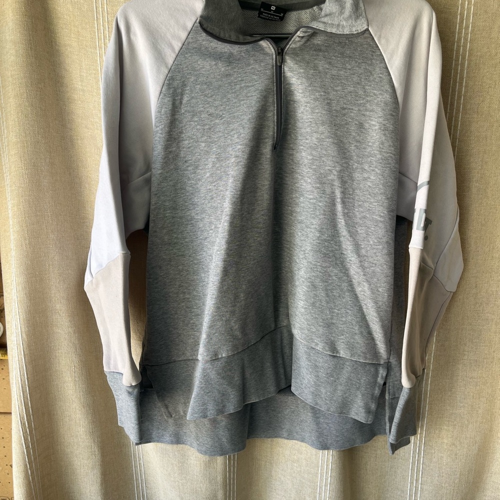 Nike Women's Gray and White Quarter-Zip sweatshirt